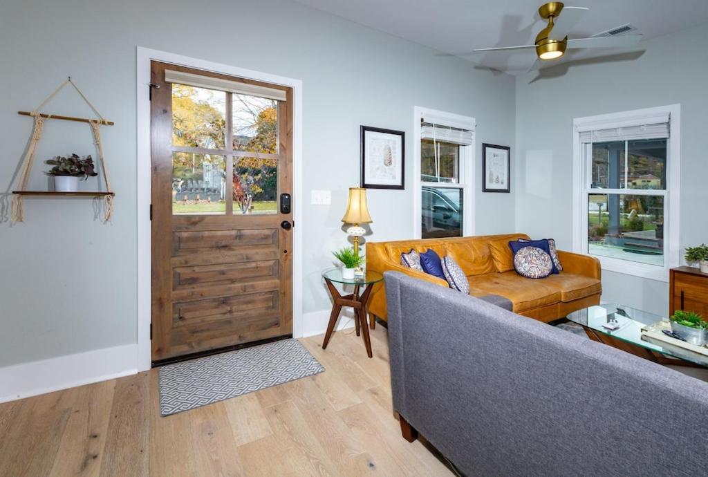 Heart Of Brevard Hideaway - Walk/Bike To Downtown! Extérieur photo